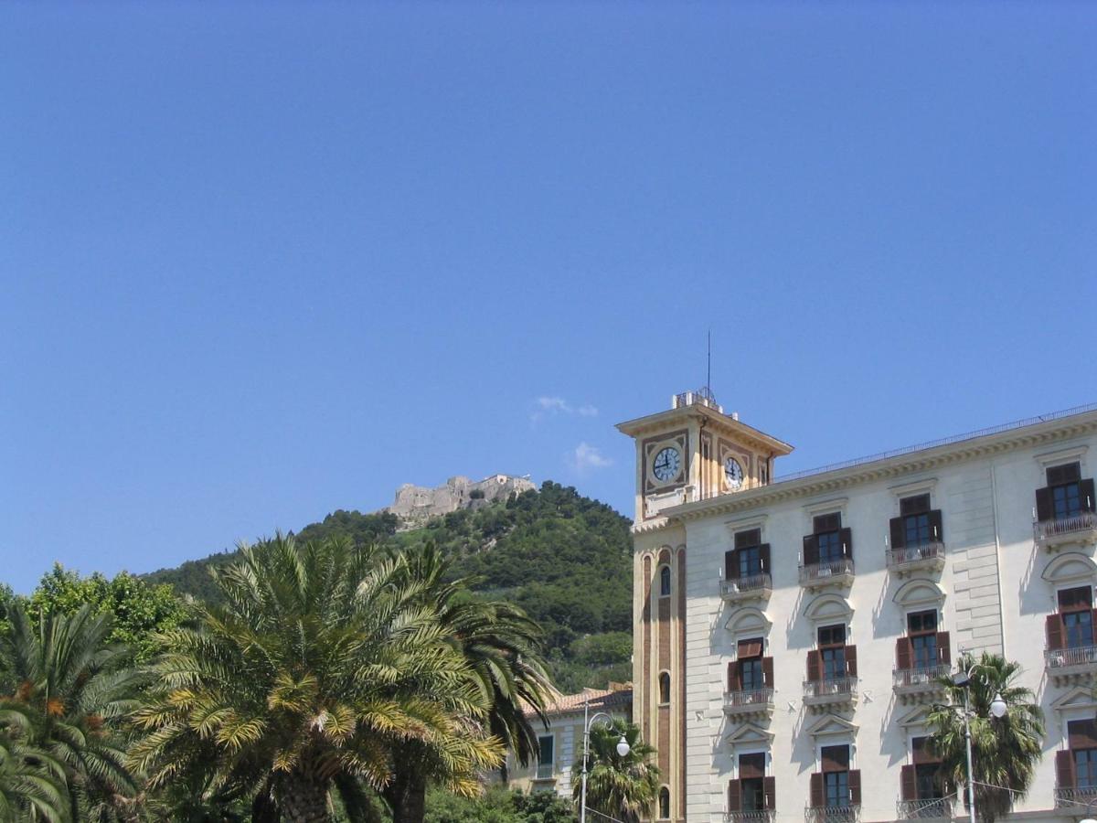 Anchor And Rose Apartment Salerno Exterior photo